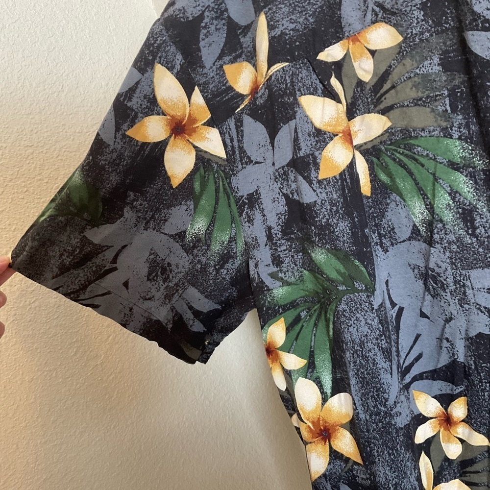 Vintage 90s Island Shores Floral Hawaiian Shirt XL Rayon Tropical Plumeria - Picture 7 of 9